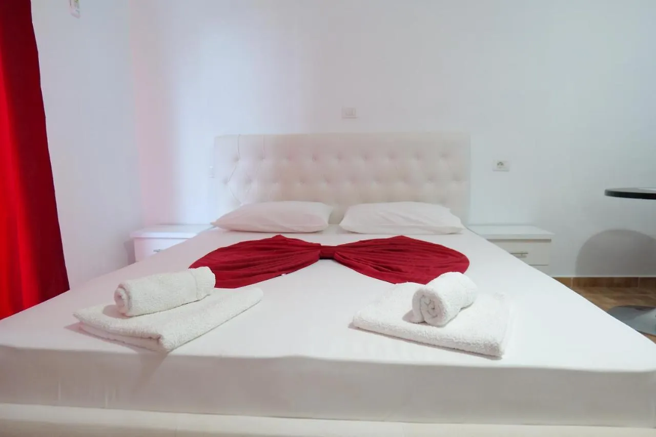 Vila Eden 0*, Ksamil Albanië