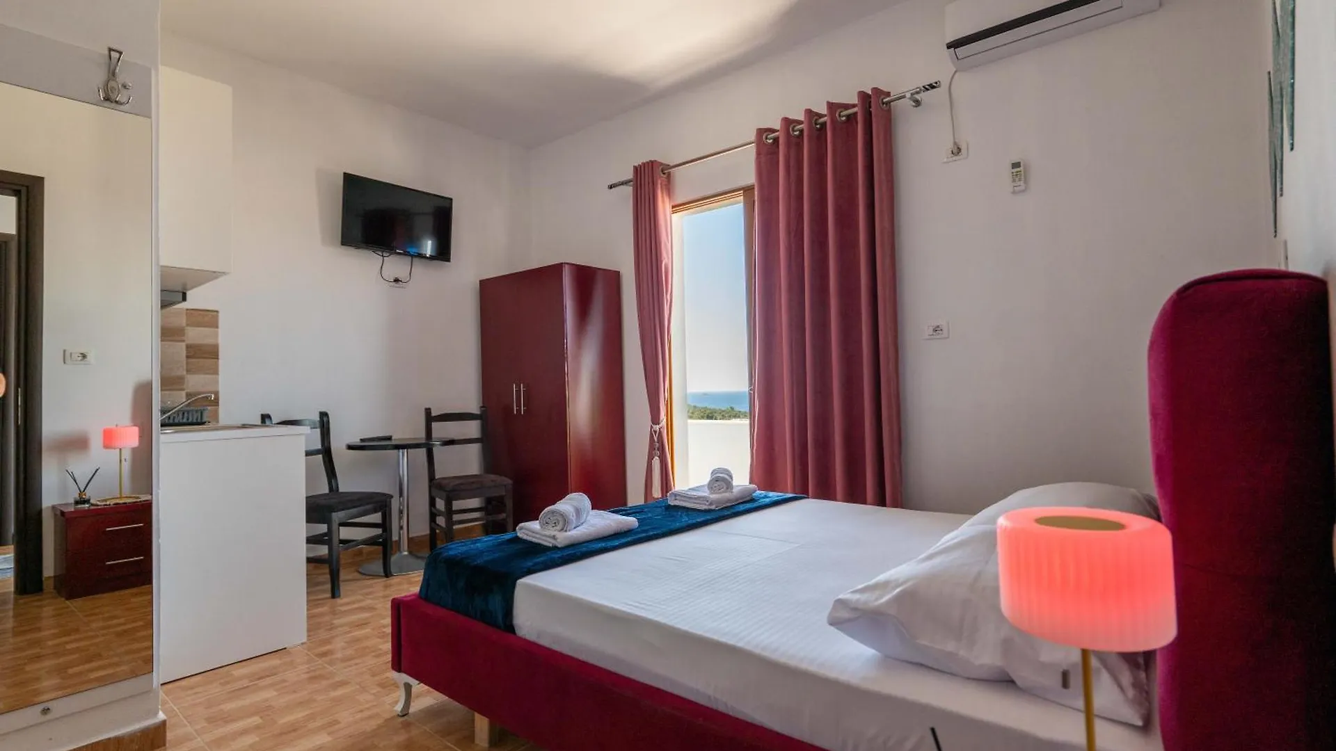 Vila Eden Ksamil 0*,  Albania