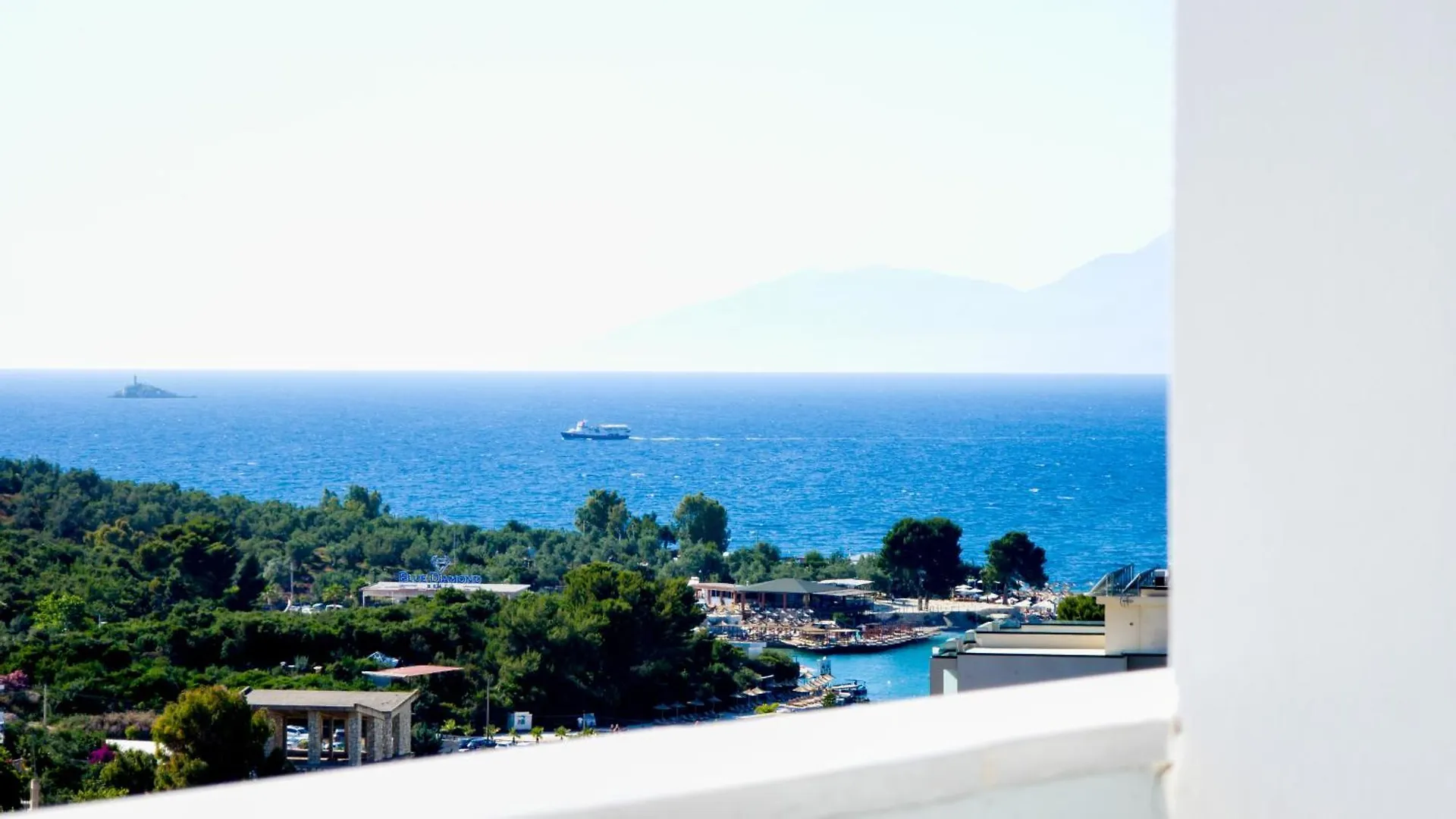 Vila Eden Ksamil 0*,  Albania